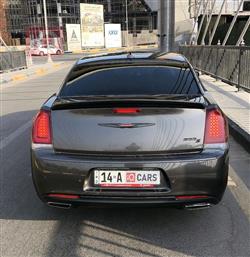 کرایسلەر 300